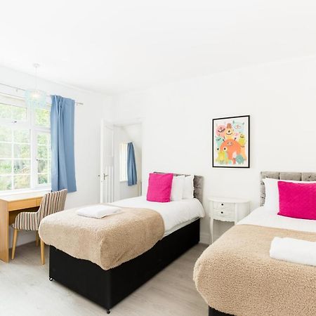Beautiful 6 Bedroom House For 17 Guests Next To Edgbaston Stadium Birmingham Extérieur photo