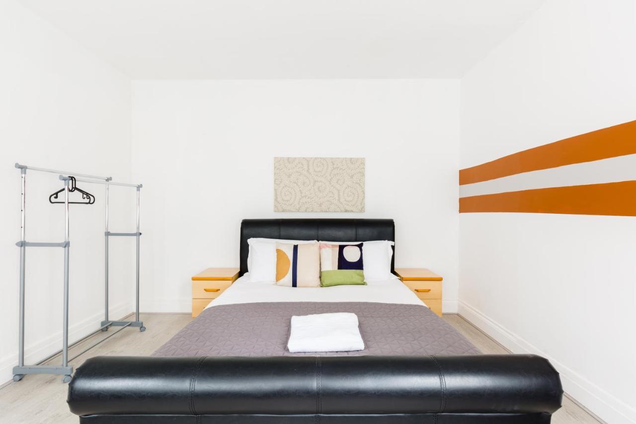 Beautiful 6 Bedroom House For 17 Guests Next To Edgbaston Stadium Birmingham Extérieur photo