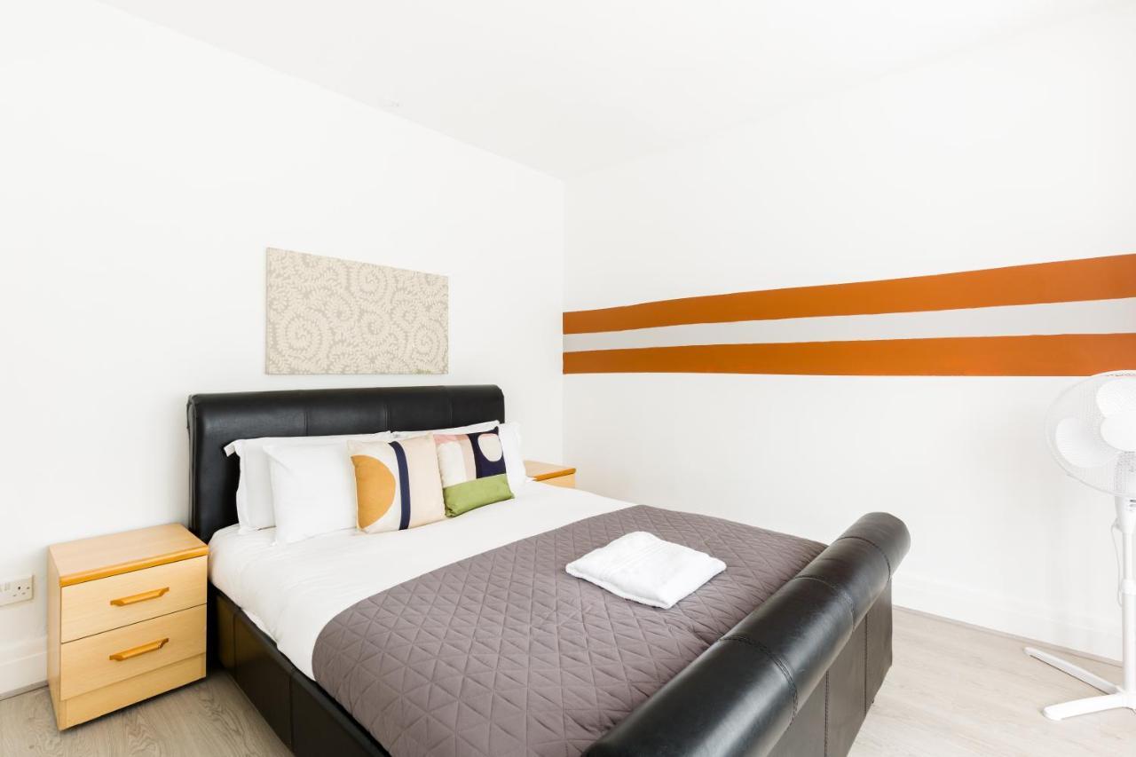 Beautiful 6 Bedroom House For 17 Guests Next To Edgbaston Stadium Birmingham Extérieur photo