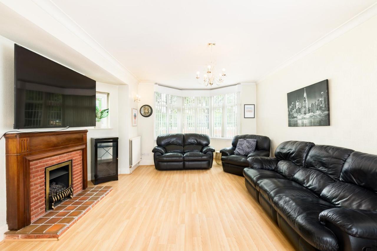 Beautiful 6 Bedroom House For 17 Guests Next To Edgbaston Stadium Birmingham Extérieur photo