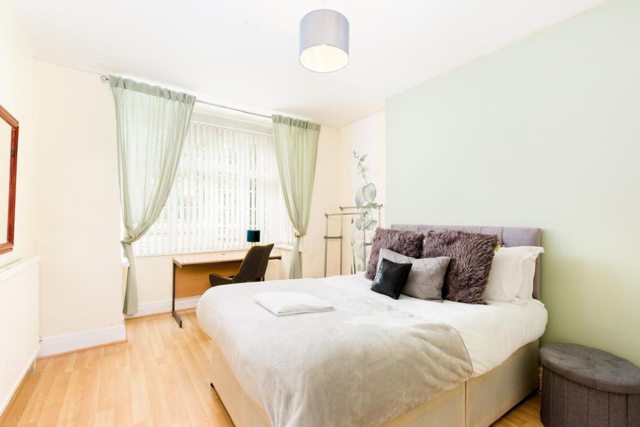 Beautiful 6 Bedroom House For 17 Guests Next To Edgbaston Stadium Birmingham Extérieur photo