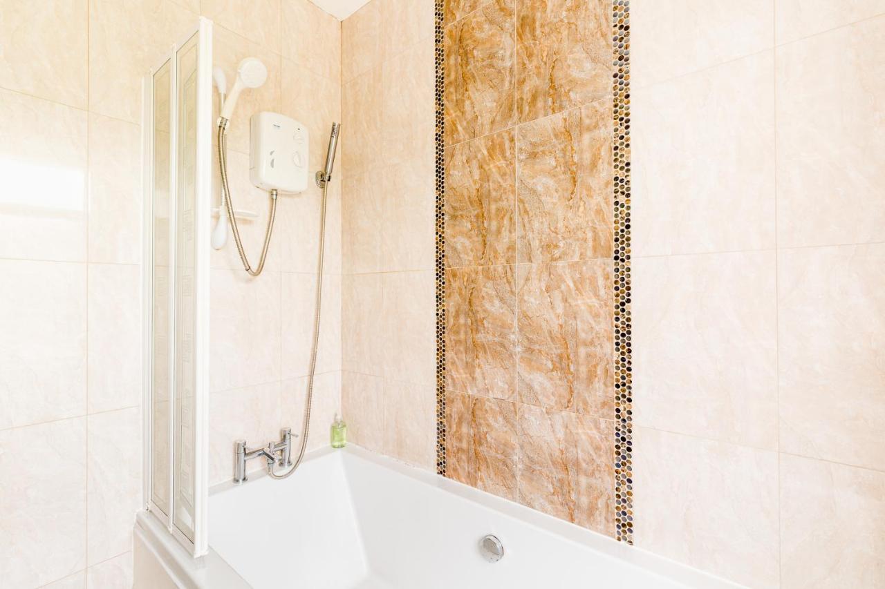 Beautiful 6 Bedroom House For 17 Guests Next To Edgbaston Stadium Birmingham Extérieur photo